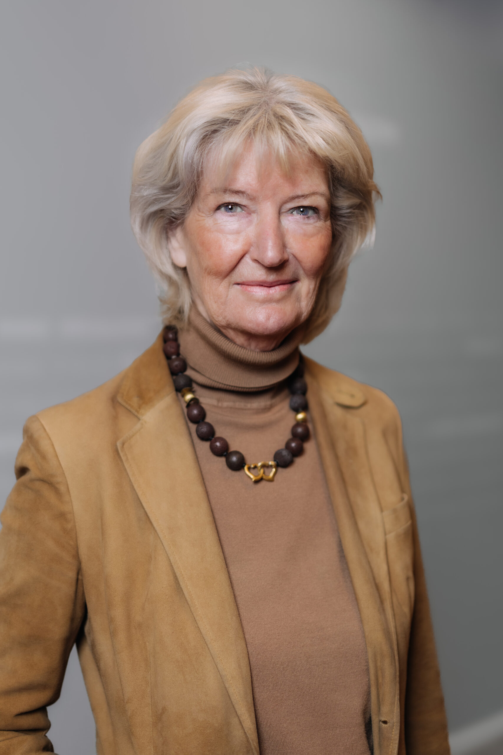 Wivi hos Advokat Sajitha